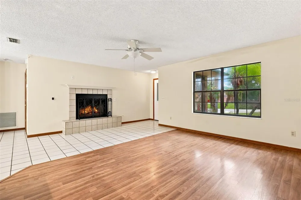 226 COUNCIL BLUFFS DRIVE Deltona, FL 32725