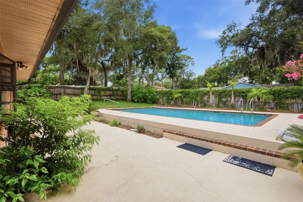 226 COUNCIL BLUFFS DRIVE Deltona, FL 32725