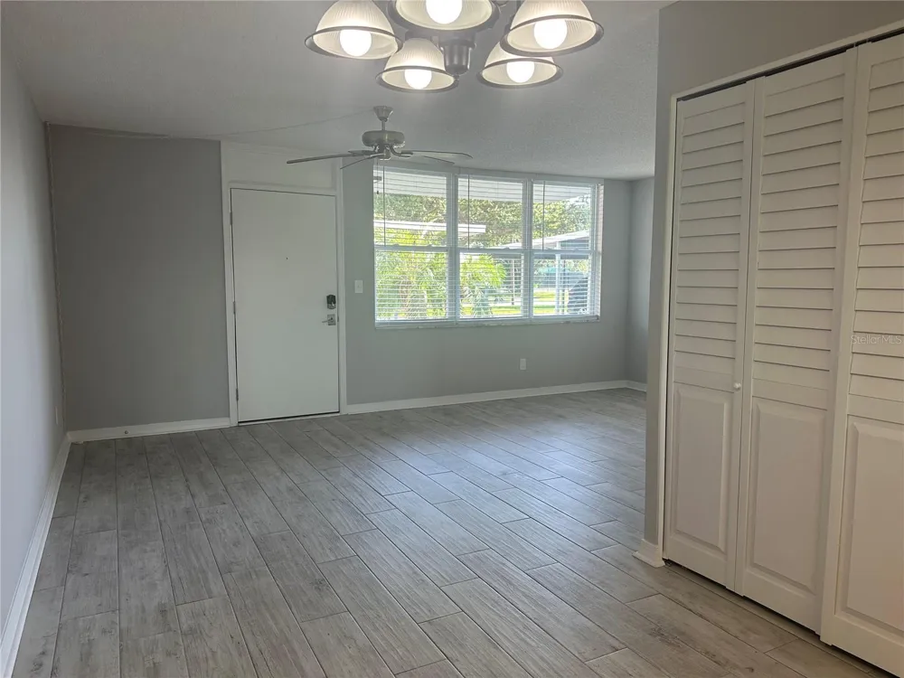 4720 LOCUST STREET NE #101 St Petersburg, FL 33703