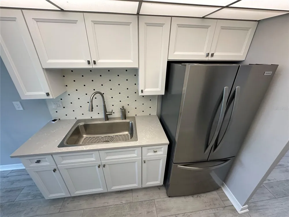 4720 LOCUST STREET NE #101 St Petersburg, FL 33703