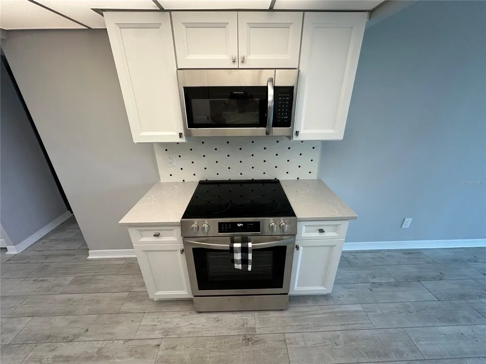 4720 LOCUST STREET NE #101 St Petersburg, FL 33703