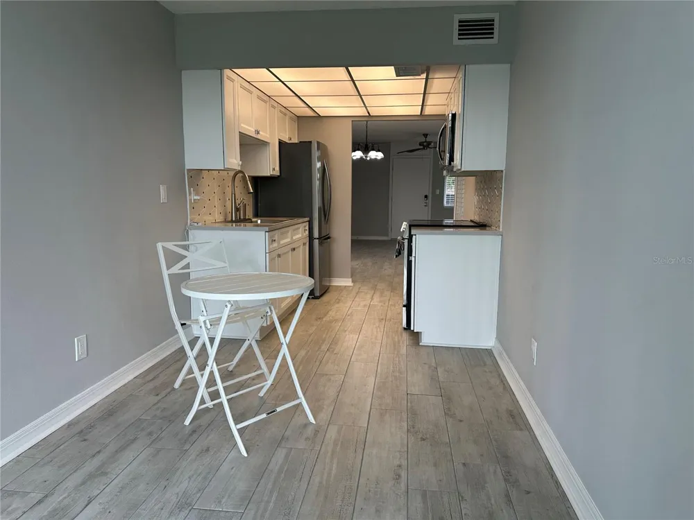 4720 LOCUST STREET NE #101 St Petersburg, FL 33703
