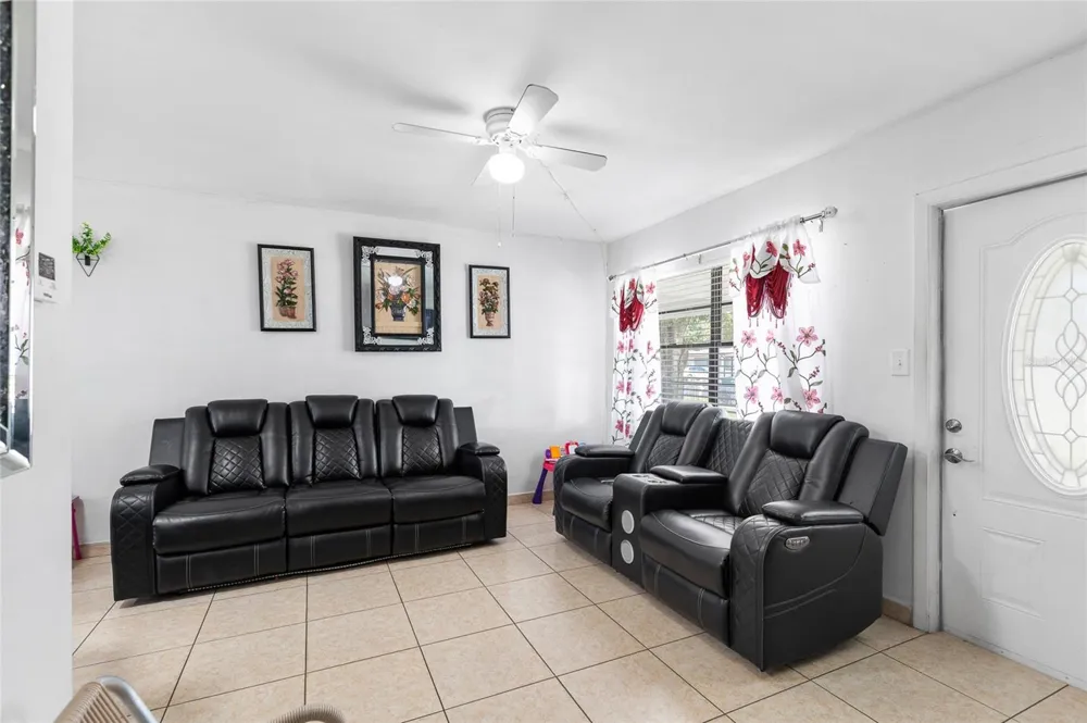 2313 E 111TH AVE Tampa, FL 33612