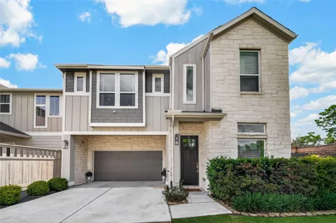 3102 Leather Leaf Lane