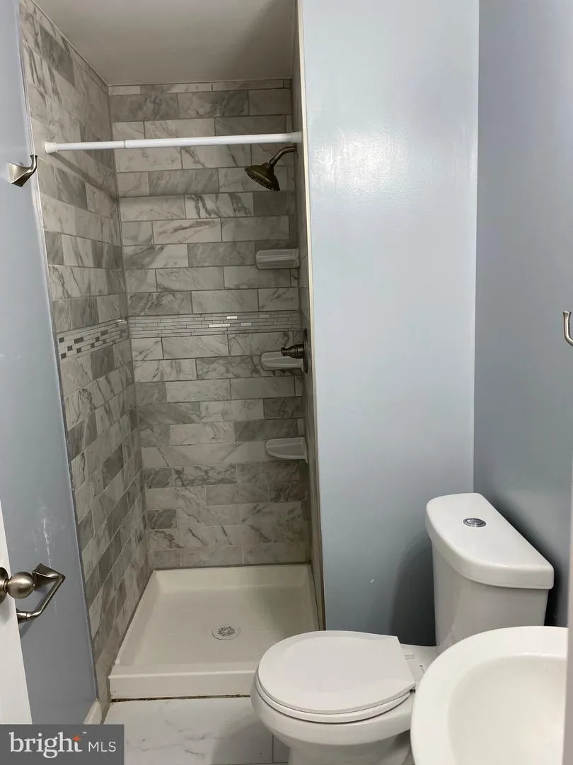 8122 PARKDALE COURT Springfield, VA 22153