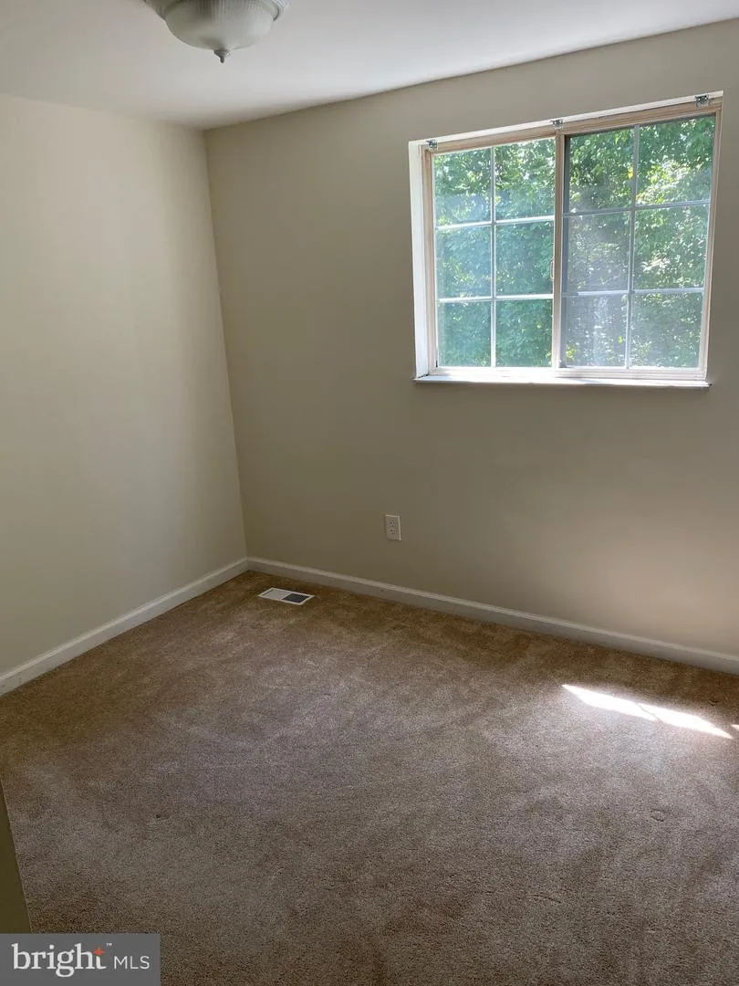 8122 PARKDALE COURT Springfield, VA 22153