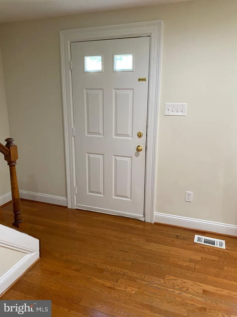 8122 PARKDALE COURT Springfield, VA 22153