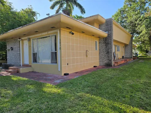1560 NE 111TH STREET #2