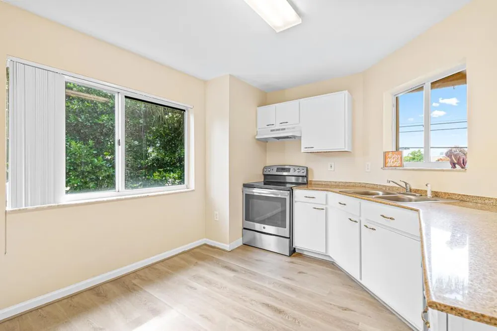 900 Scotia Drive #206 Hypoluxo, FL 33462