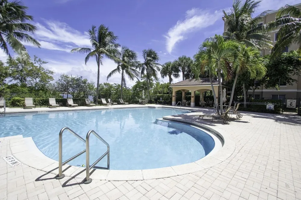 900 Scotia Drive #206 Hypoluxo, FL 33462