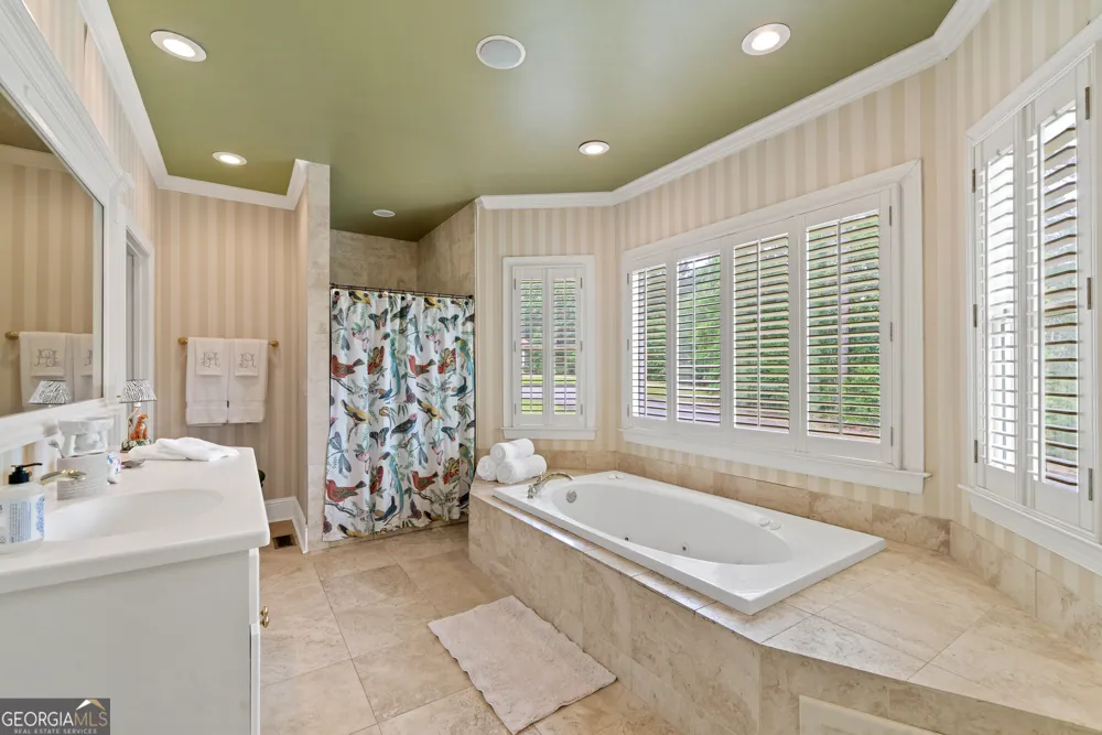 100 S Haven CT Macon, GA 31210