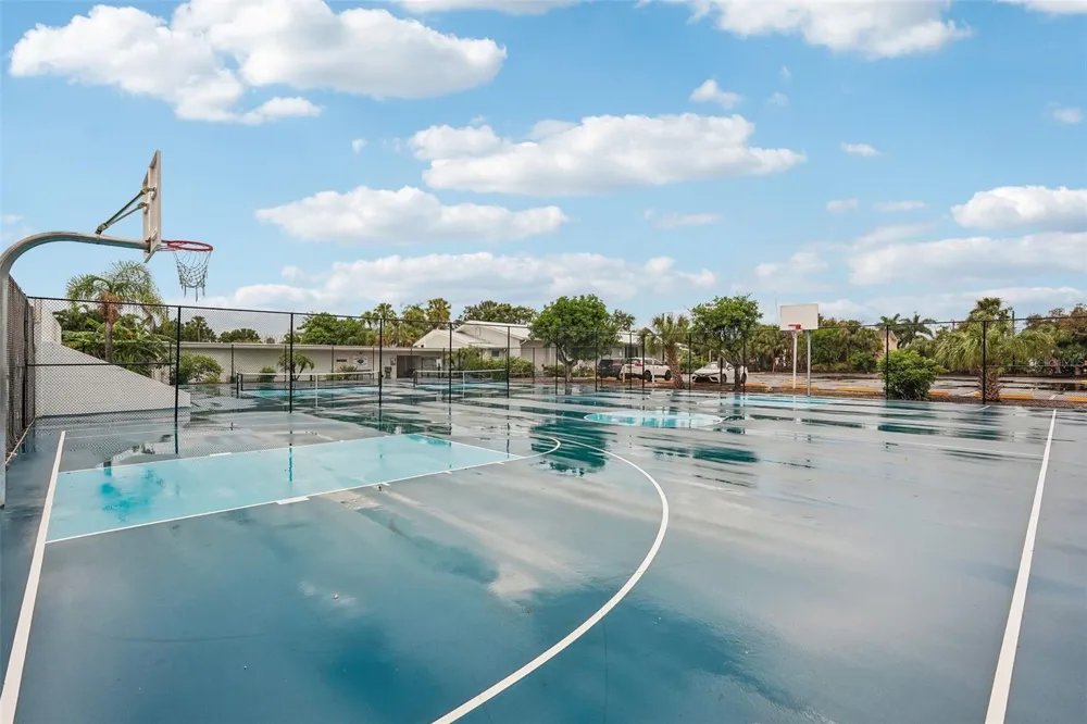 2406 FLORIDA BOULEVARD Bradenton, FL 34207