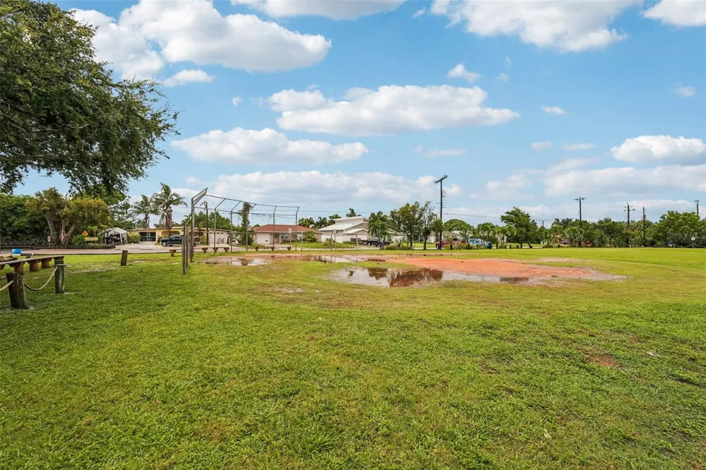 2406 FLORIDA BOULEVARD Bradenton, FL 34207