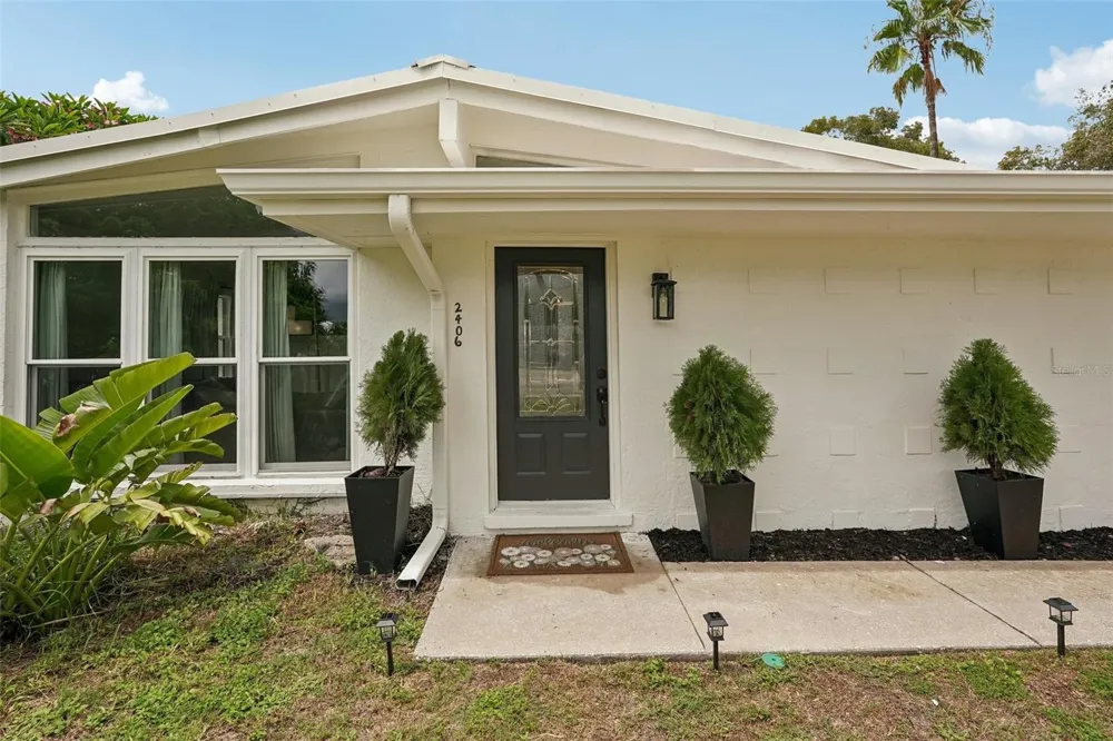 2406 FLORIDA BOULEVARD Bradenton, FL 34207