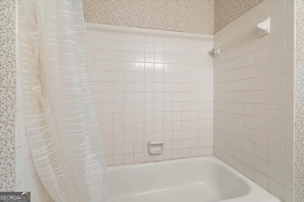 360 Winding River DR Sandy Springs, GA 30350