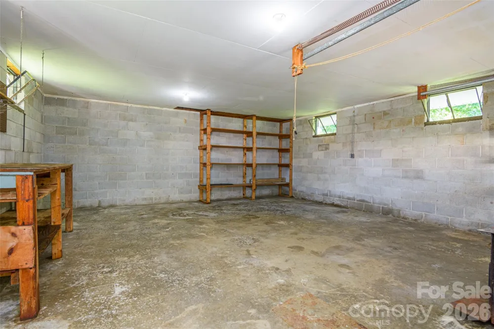 32 Kathy Drive Waynesville, NC 28786