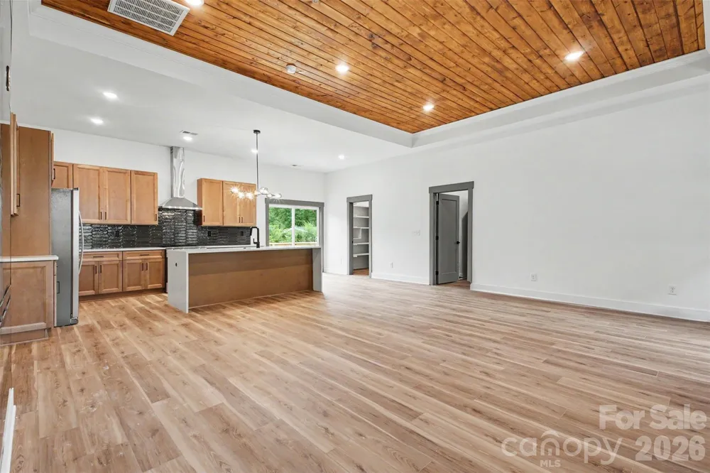 504 E 24th Street Kannapolis, NC 28083