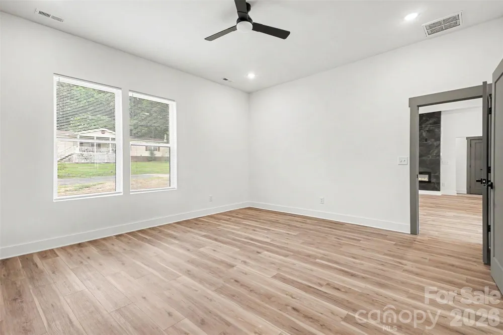 504 E 24th Street Kannapolis, NC 28083