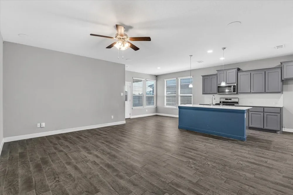 1402 Pleasanton Road Cleburne, TX 76033