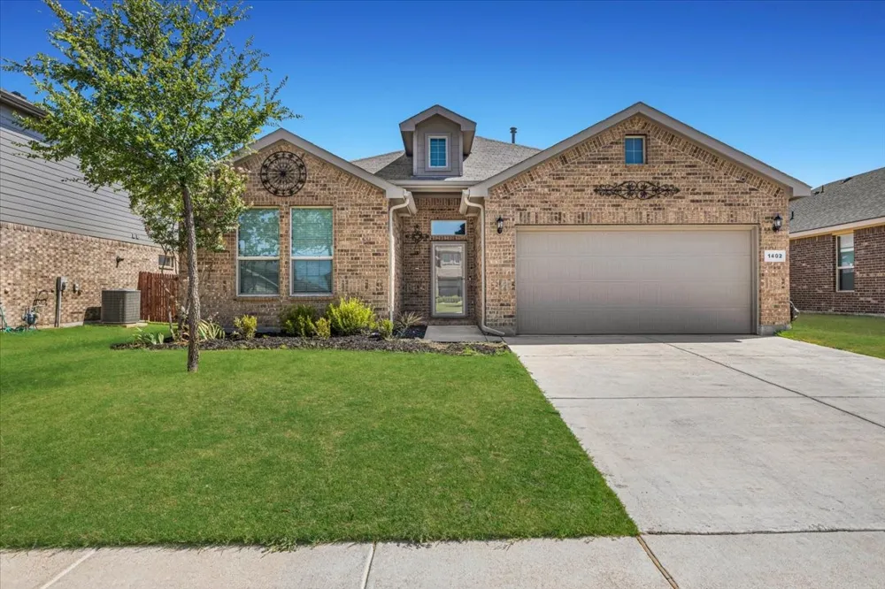 1402 Pleasanton Road Cleburne, TX 76033