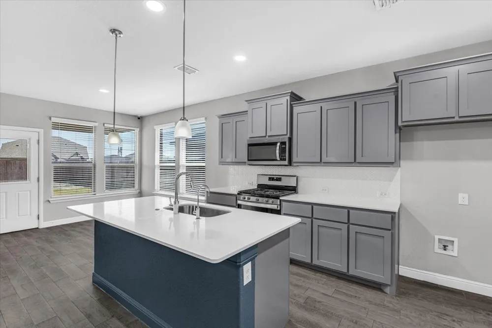 1402 Pleasanton Road Cleburne, TX 76033