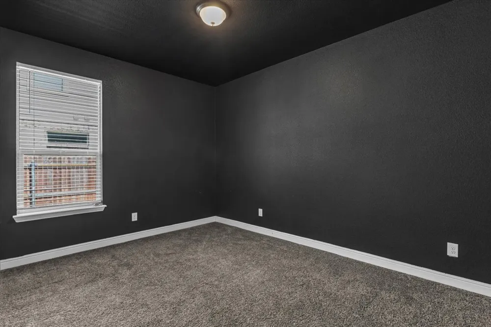 1402 Pleasanton Road Cleburne, TX 76033