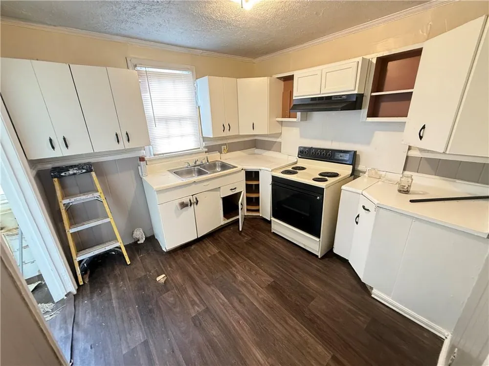1562 Burton Avenue Macon, GA 31204