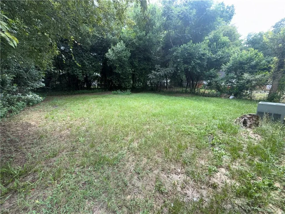 1562 Burton Avenue Macon, GA 31204