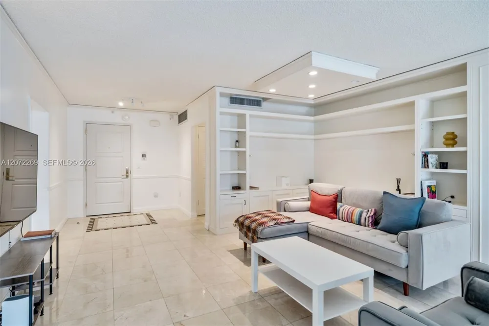 9801 Collins Ave #19H Bal Harbour, FL 33154