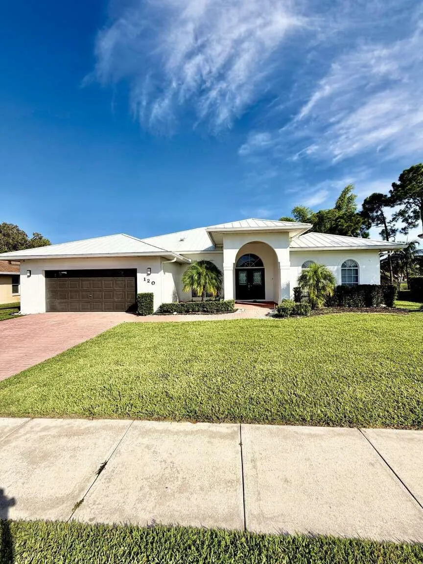120 SARATOGA BOULEVARD W Royal Palm Beach, FL 33411