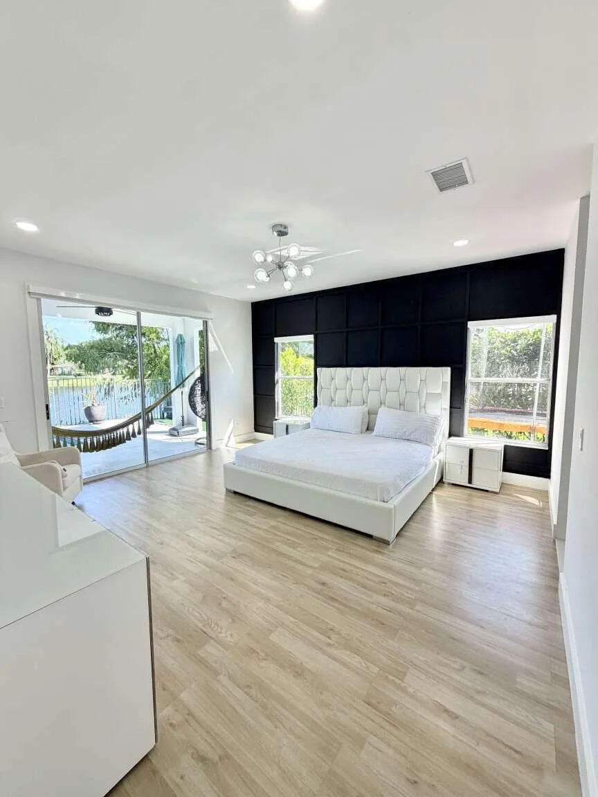 120 SARATOGA BOULEVARD W Royal Palm Beach, FL 33411