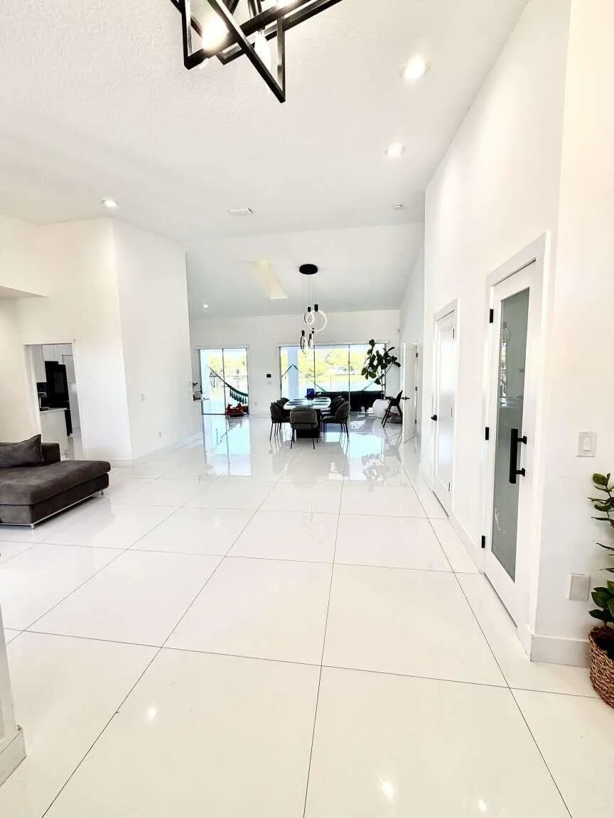 120 SARATOGA BOULEVARD W Royal Palm Beach, FL 33411