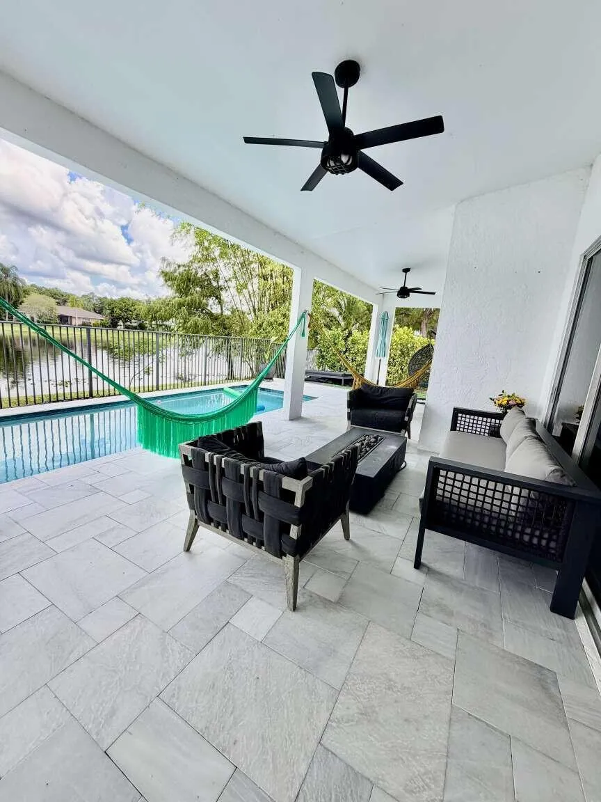 120 SARATOGA BOULEVARD W Royal Palm Beach, FL 33411