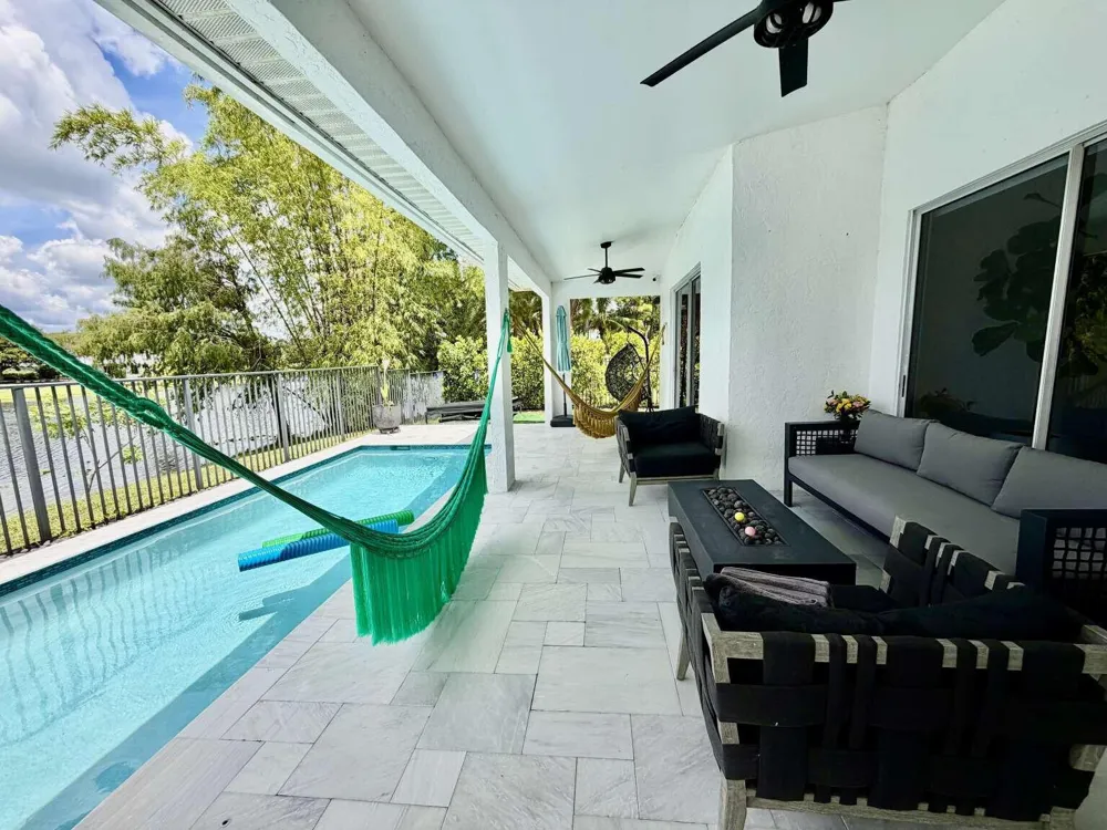 120 SARATOGA BOULEVARD W Royal Palm Beach, FL 33411