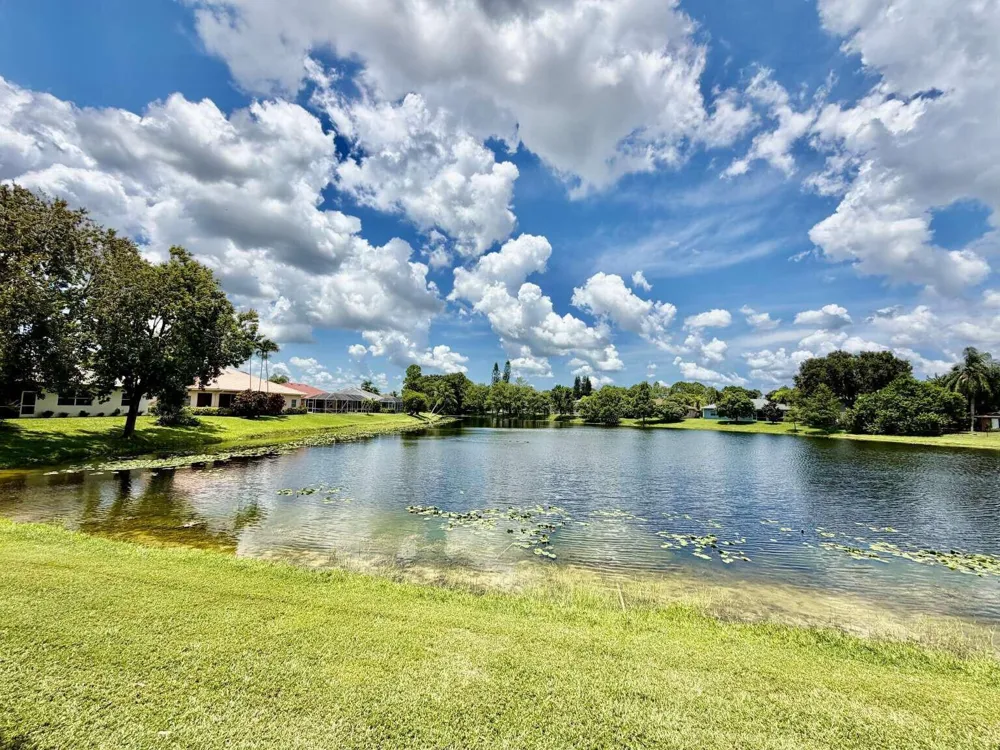 120 SARATOGA BOULEVARD W Royal Palm Beach, FL 33411