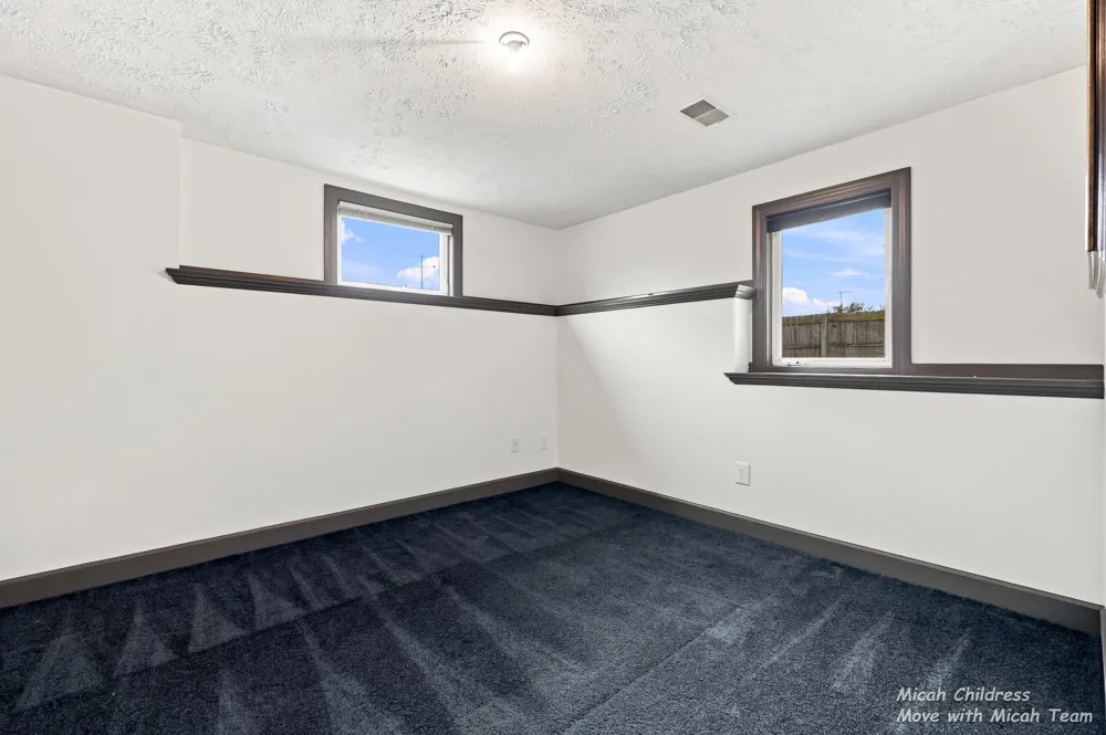 2700 Cape Coral Drive SW Wyoming City, MI 49418