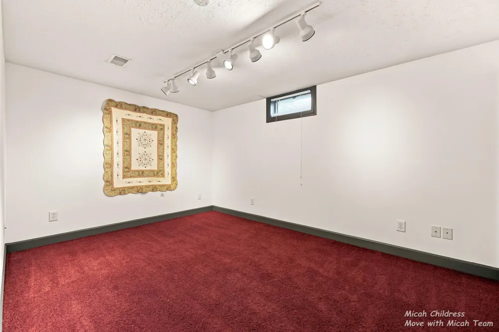 2700 Cape Coral Drive SW Wyoming City, MI 49418