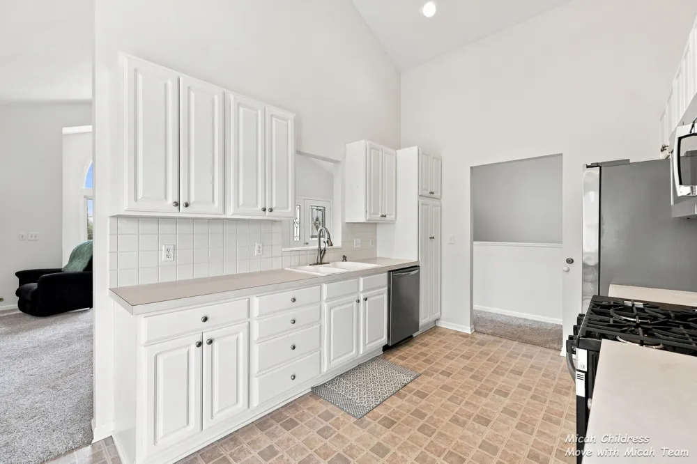 2700 Cape Coral Drive SW Wyoming City, MI 49418