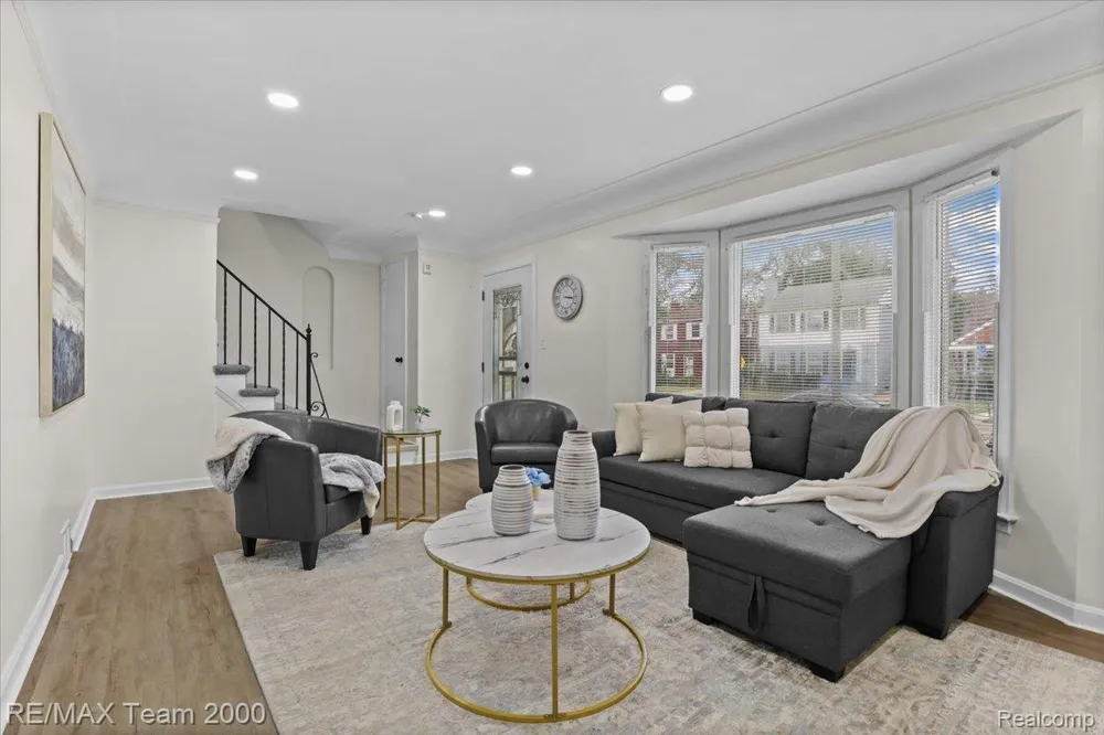 15455 Mapleridge Street Detroit City, MI 48205