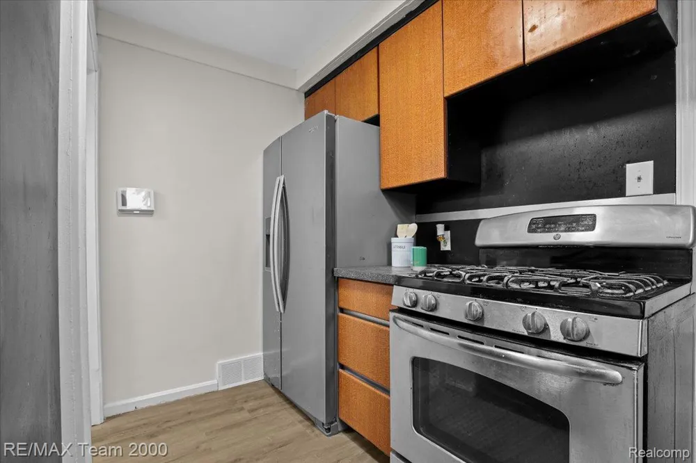 15455 Mapleridge Street Detroit City, MI 48205