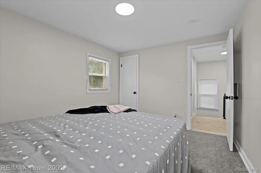 15455 Mapleridge Street Detroit City, MI 48205