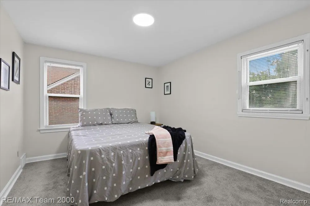 15455 Mapleridge Street Detroit City, MI 48205
