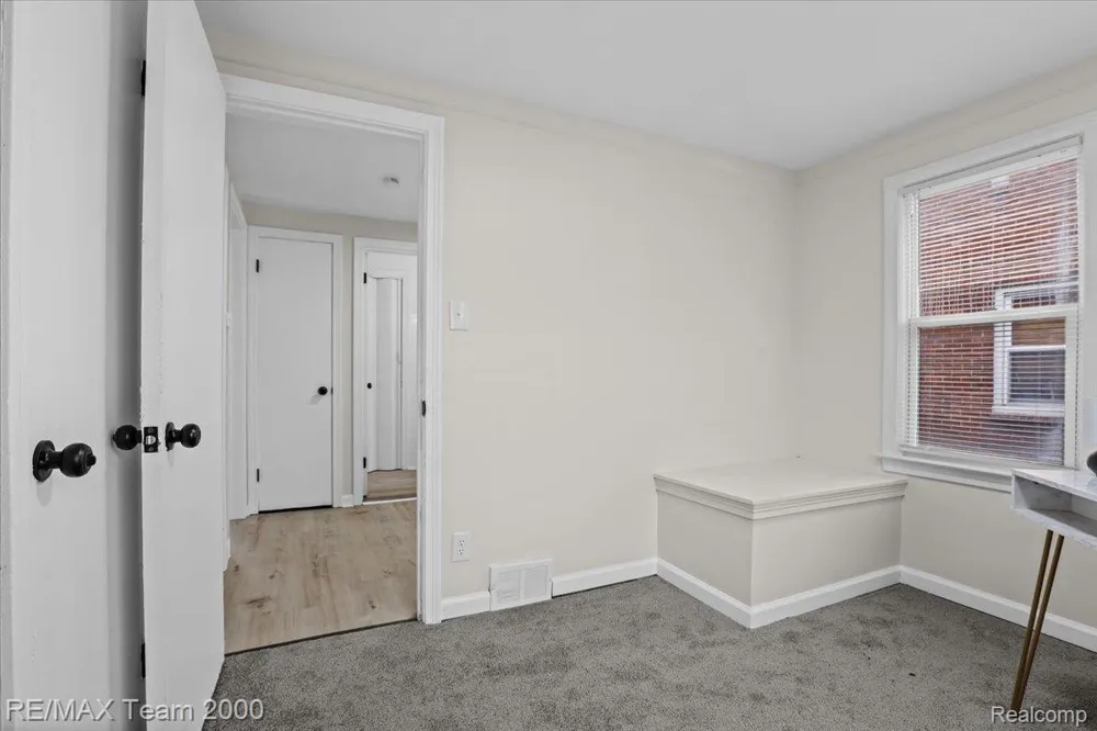 15455 Mapleridge Street Detroit City, MI 48205
