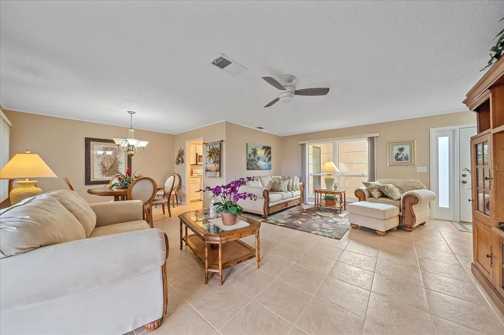 3135 GLEN ELYN BOULEVARD #13 Sarasota, FL 34237