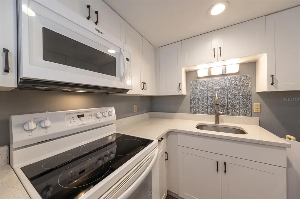 60 CLUB HOUSE DRIVE #208 Palm Coast, FL 32137