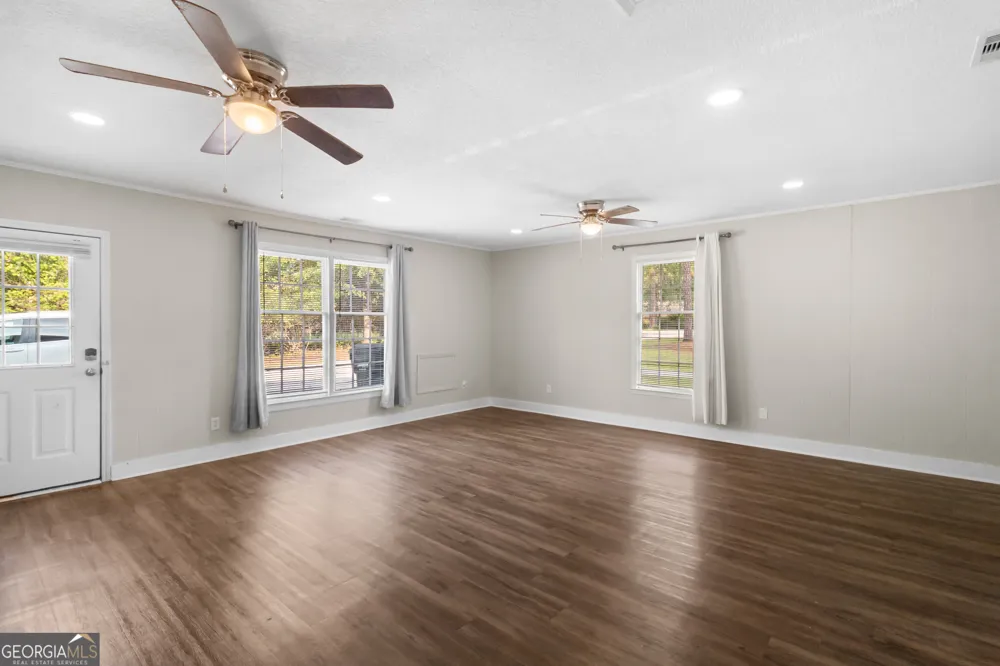 605 Honeysuckle LN Statesboro, GA 30458