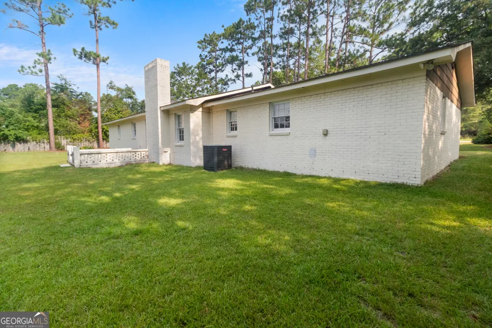 605 Honeysuckle LN Statesboro, GA 30458