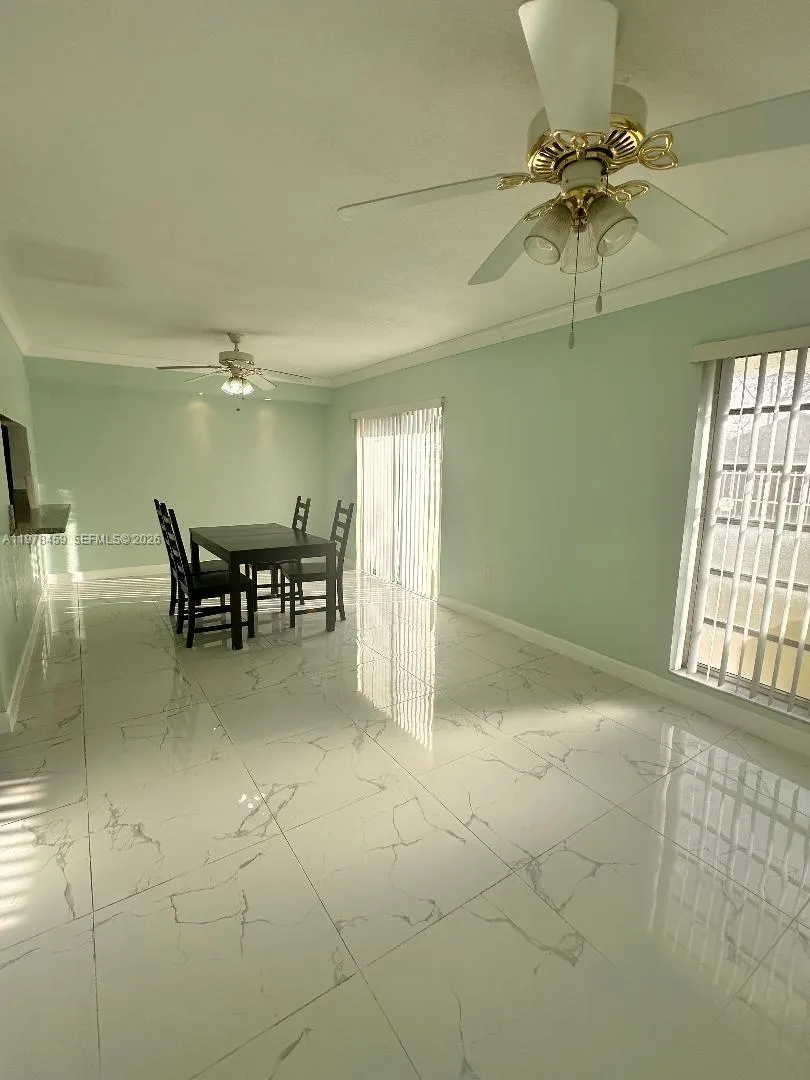 9400 SW 170th St #103 Palmetto Bay, FL 33157