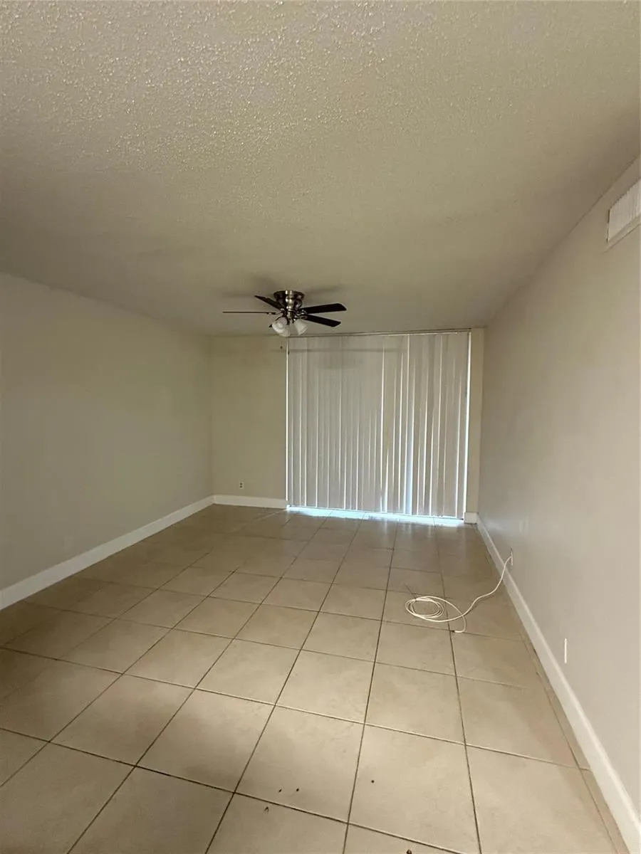 10773 CLEARY BOULEVARD #110 Plantation, FL 33324