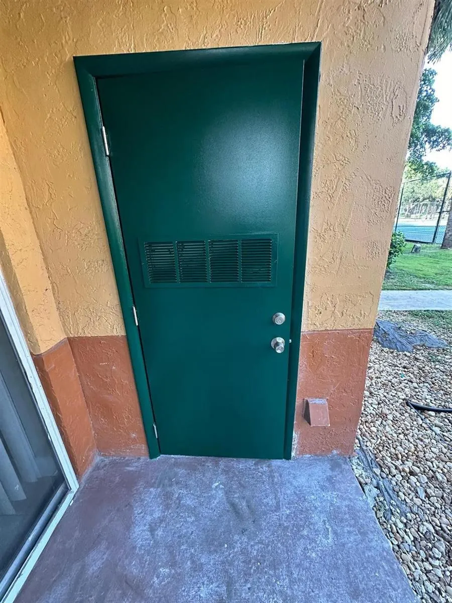 10773 CLEARY BOULEVARD #110 Plantation, FL 33324